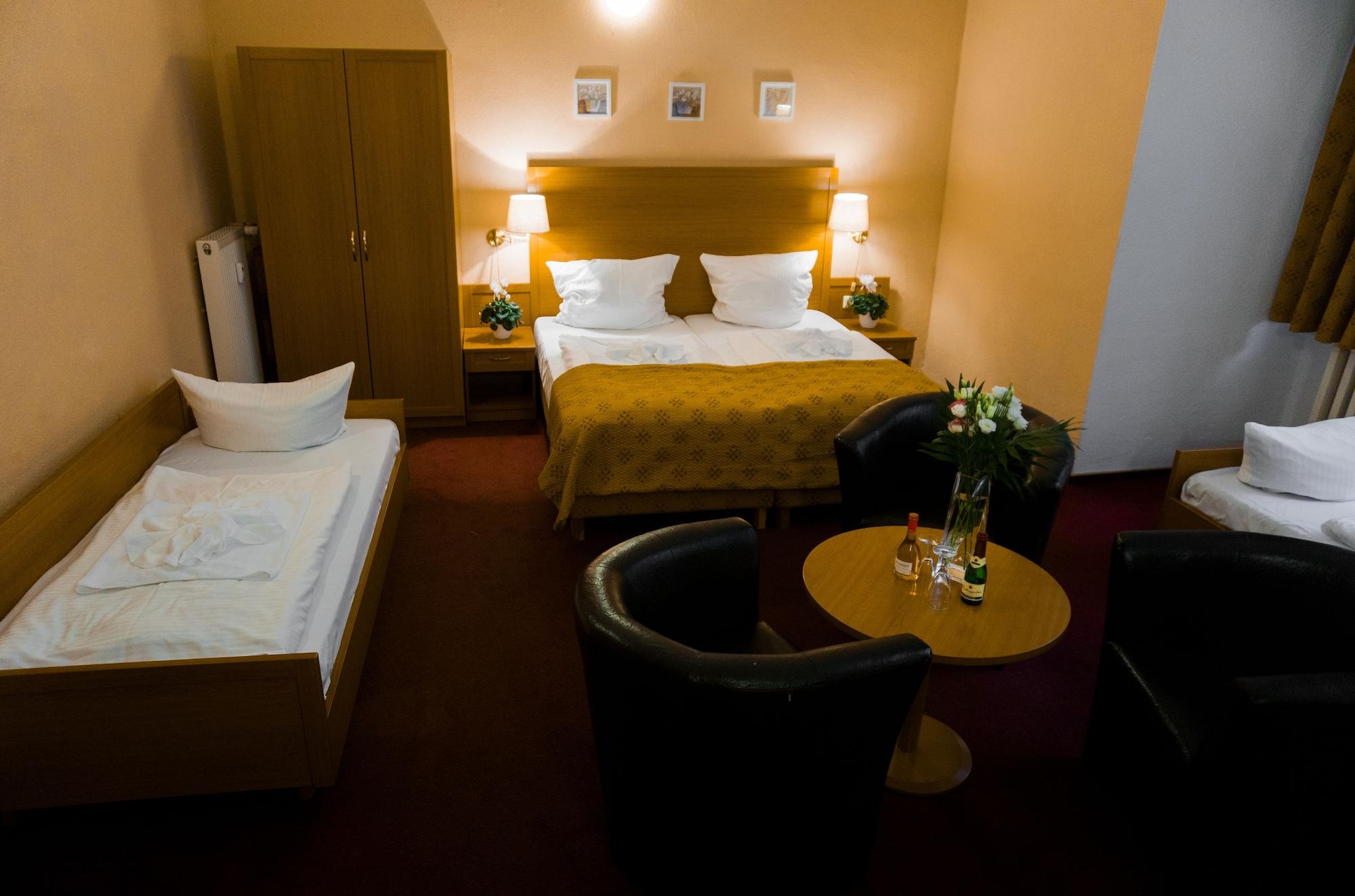 Hotel Aster An Der Messe Берлин Экстерьер фото
