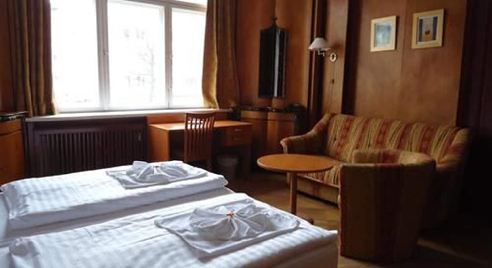 Hotel Aster An Der Messe Берлин Экстерьер фото