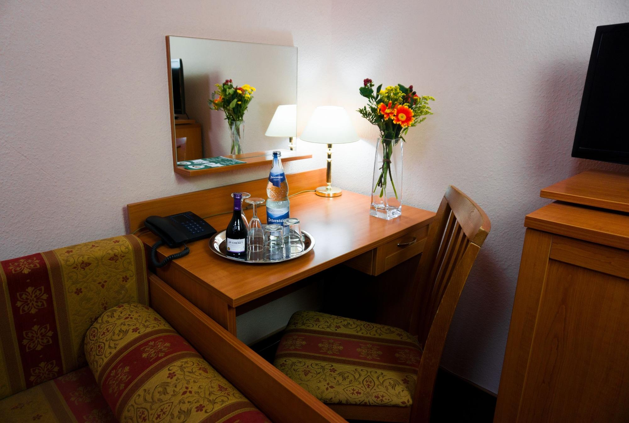 Hotel Aster An Der Messe Берлин Экстерьер фото