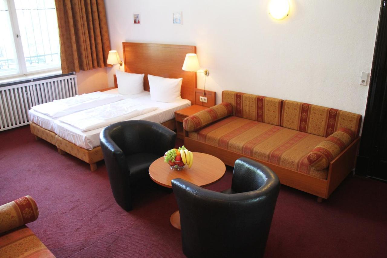 Hotel Aster An Der Messe Берлин Экстерьер фото