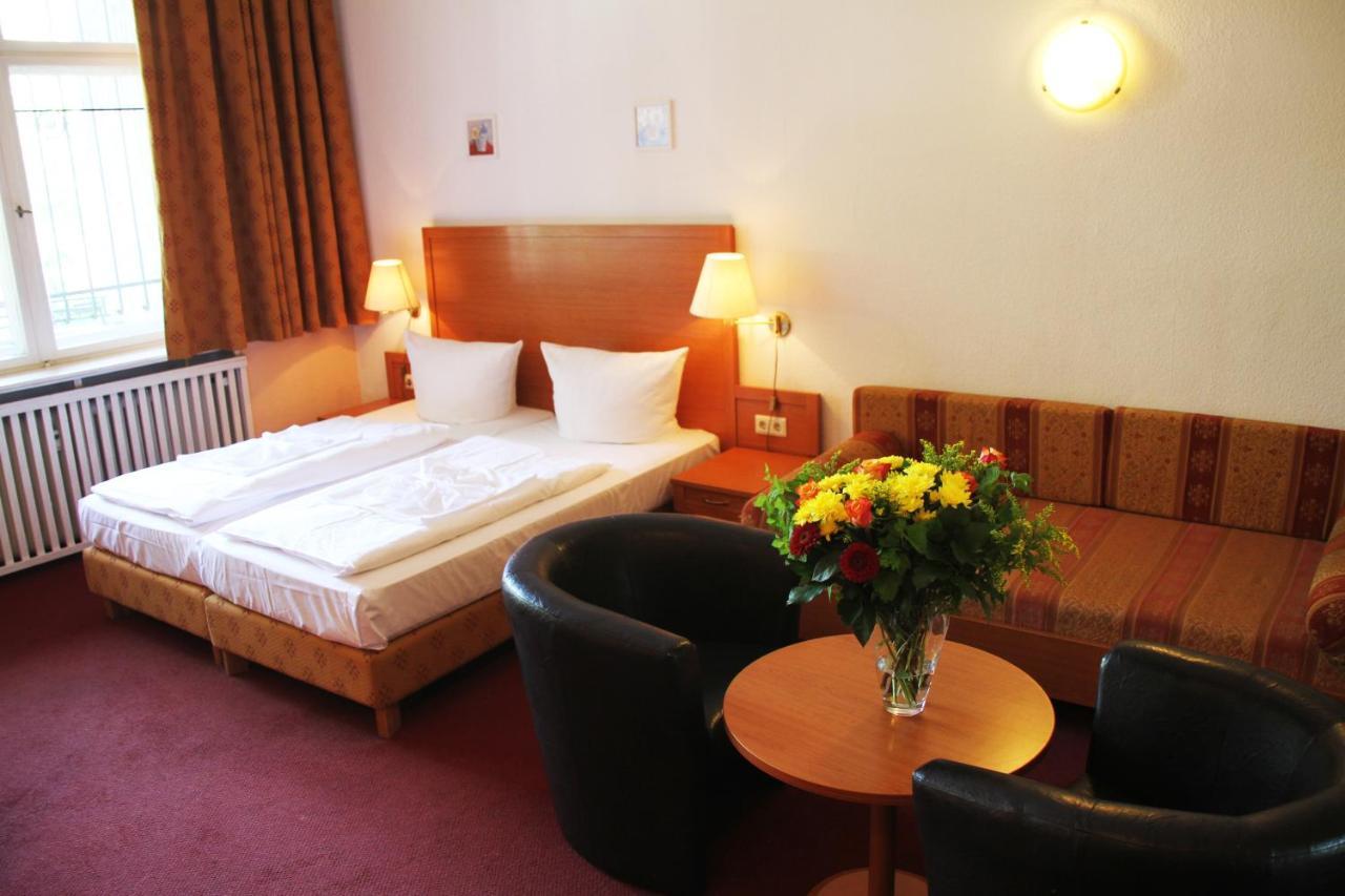 Hotel Aster An Der Messe Берлин Экстерьер фото