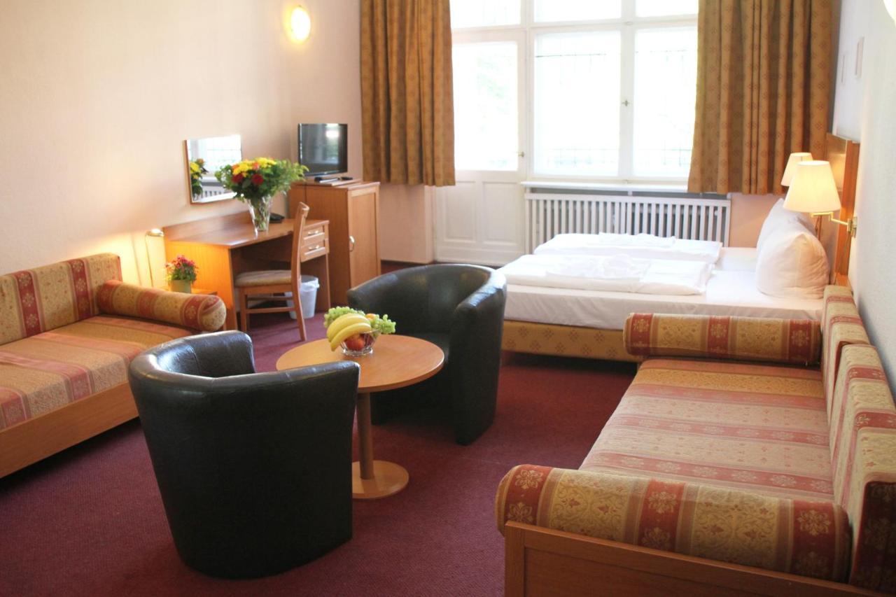 Hotel Aster An Der Messe Берлин Экстерьер фото