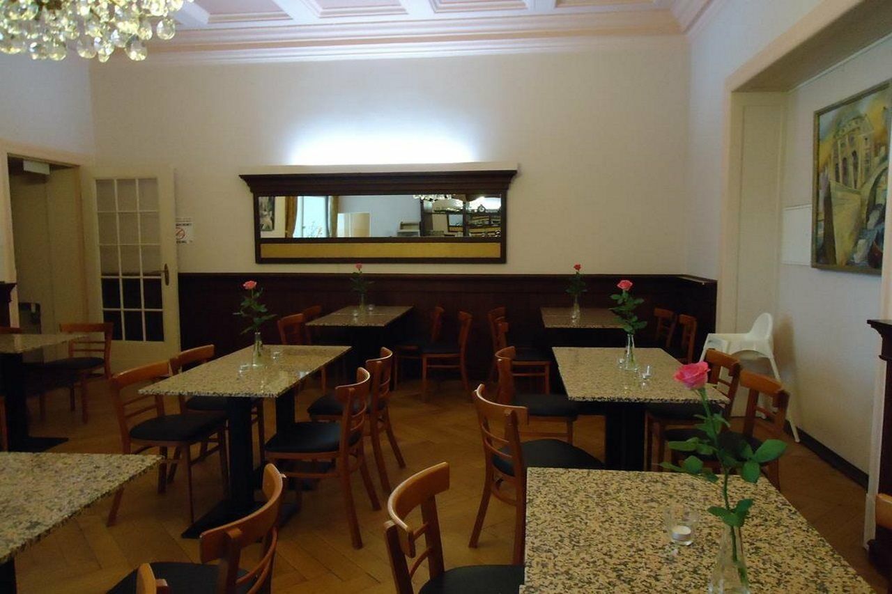 Hotel Aster An Der Messe Берлин Экстерьер фото